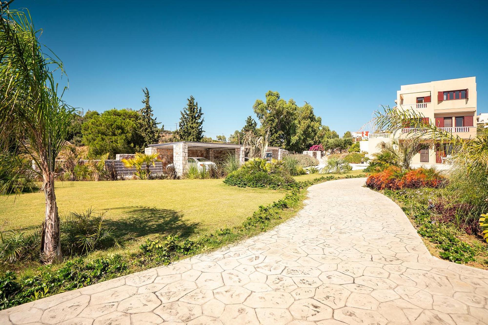 Sky Hills Villa Psinthos ภายนอก รูปภาพ